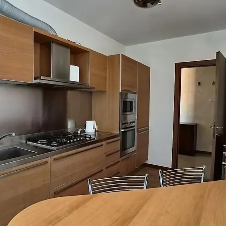 Con Free Parking E Wifi *