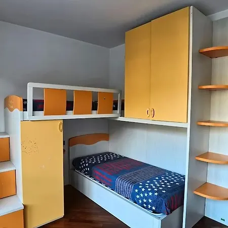 Apartament Con Free Parking E Wifi Como