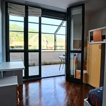 Apartament Con Free Parking E Wifi Como