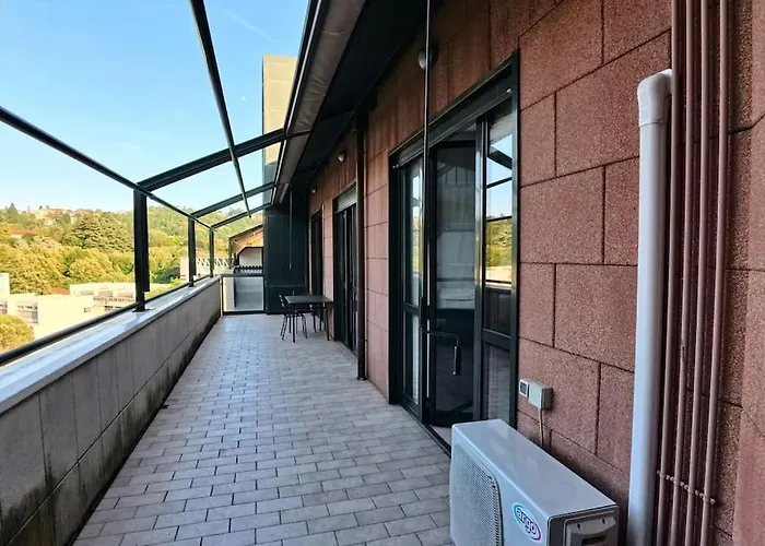 Con Free Parking E Wifi شقة *