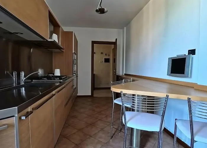 Con Free Parking E Wifi Apartment Como